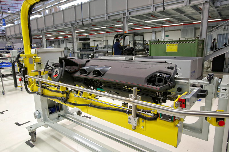 Illustration for article titled How Lamborghini Builds The Huracan
